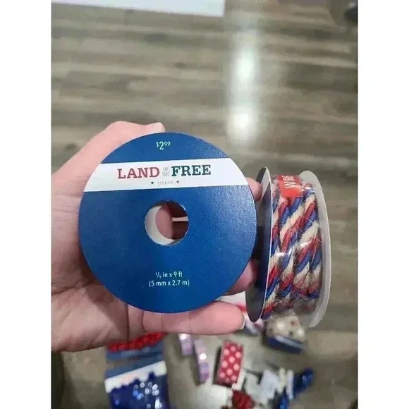 4th of July‎ Joanns craft supplies/ribbon/tier tray decor - Picture 3 of 6